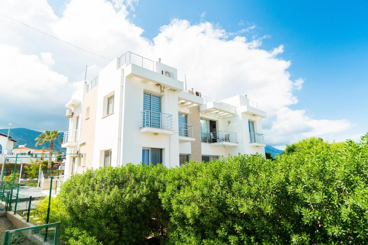 Beautiful & Quiet Two-Bedroom Apartment With Private Garden Lukomorye C1 Kyrenia  Exterior foto