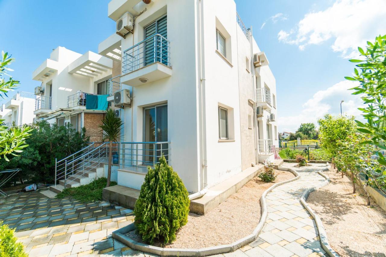 Beautiful & Quiet Two-Bedroom Apartment With Private Garden Lukomorye C1 Kyrenia  Exterior foto